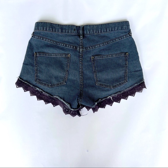 Free People Striped Lace Denim Jean Short Shorts size 26 - Picture 4 of 5
